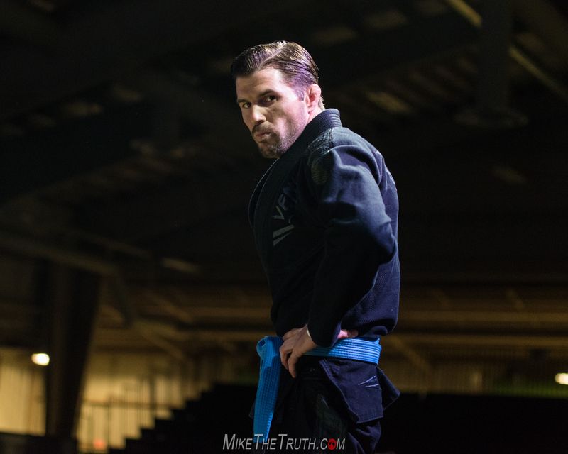 Boxing training in Luling